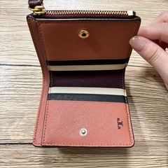 【美品】TORY BURCH トリーバーチ　2つ折り財布 の画像