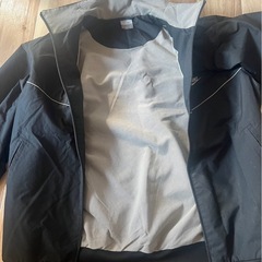 ②NIKEアウター　Mトラックジャケットの画像