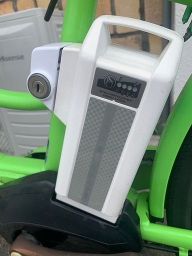 j18 ? ヤマハ電動自転車、バッテリー8.7AH