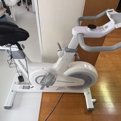 エアロバイク　HORIZON エクササイズバイク　