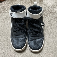 NIKEスニーカー22.5センチの画像