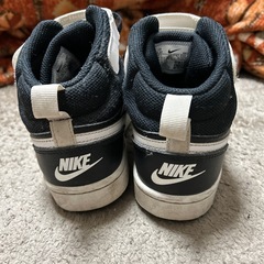 NIKEスニーカー22.5センチの画像