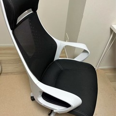 オフィスチェア（OC501 BK/WH）をお譲りします。