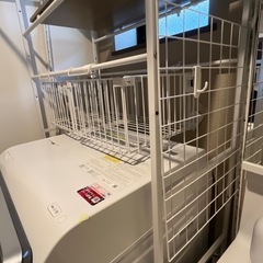 【バスケット付き】アイリスオーヤマ　ランドリーラック　白の画像