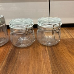 瓶の入れ物　雑貨の画像