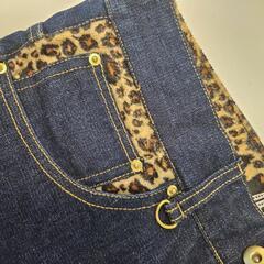 ILL'S M レオパードデザインデニムパンツの画像