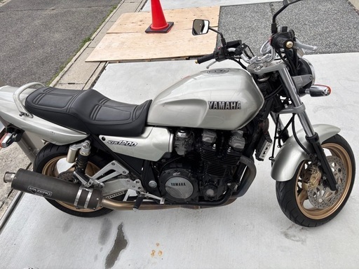 ヤマハ XJR1200