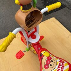 中古品　訳あり品　三輪車 わくわくアンパンマンごうピースの画像