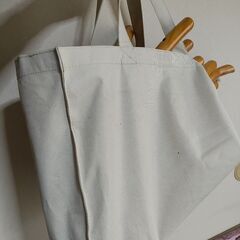 ハンガー　１４本　木製　多少使用感ありの画像
