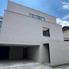 💞荻窪駅徒歩7分の好立地💞高級感中古戸建💞延床206㎡の広々4SLDK💞駐車スペース2台あり！💞新規内装リフォーム実施予定💞 - 杉並区