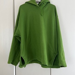 UNIQLO U サイドスリットフーディ パーカー　 グリーン　Lの画像