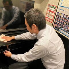 DVD試写室　ネットルーム　交通費全額支給　社保完備　車通勤可　　未経験者歓迎のフロントスタッフ【髪型髪色自由】【日払い可】社員寮の画像