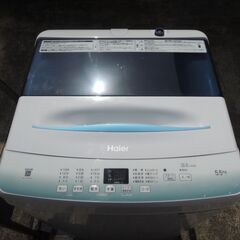 ◇Haier ハイアール 全自動電気洗濯機 JW-U55HK 50/60Hz用 5.5kg 2023年製 動作品 ホワイト 洗濯機/管理8323の画像