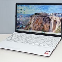 中古良品ノートパソコン 富士通 AH50/E3 Windows1...