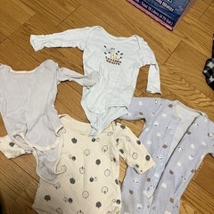 取引中ベビー服60から80の画像