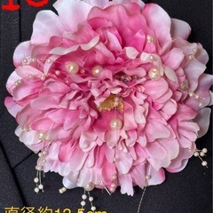 ピオニー(芍薬)のコサージュ
