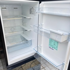超美品　ハイセンス　冷凍冷蔵庫　162L ミラーブラック　2024年製の画像