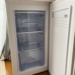 アイリスオーヤマ60L前開き式冷凍庫の画像