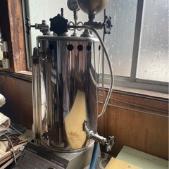 業務用アイロン台　卓上ボイラー　自動包装器
　　の画像