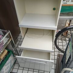 食器棚　ホワイトの画像