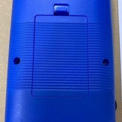 500個ソフト入りゲーム機とコントローラーセットの画像