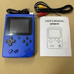 500個ソフト入りゲーム機とコントローラーセットの画像