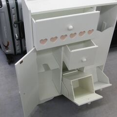 トイレラック トイレ収納 スリム 薄型 トイレットペーパー収納 可愛い スタイリッシュ 札幌 手稲の画像