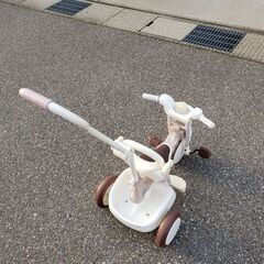 三輪車