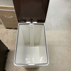 ゴミ箱　No.2007　アスベル　エバン・ペダルペール45LSD　【リサイクルショップどりーむ荒田店】の画像