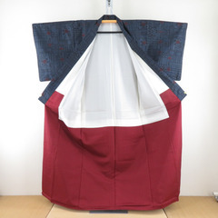 紬 着物 幾何学模様に花模様 紺色ｘ黒色ｘ赤色 正絹 袷 バチ衿 カジュアル 仕立て上がり着物 身丈161cm 【キモノオフ野々市若松店】の画像