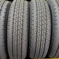195/80R15 107/105N LT