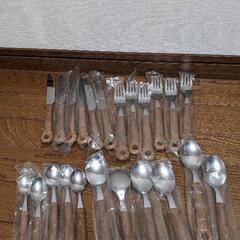 ラック付食器セットの画像