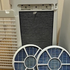 (ジャンク品)シャープ空気清浄機　2020年製　2台 の画像