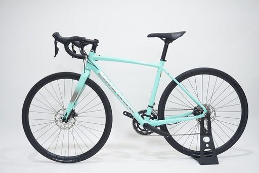 BIANCHI VIA NIRONE7 DISC SORA 2024年モデル ロードバイク