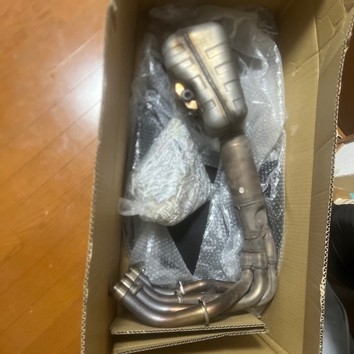 zx25r純正マフラーどの年式でも付けられます。