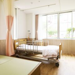 今年3月にリニューアルオープン！平日16:00までのお仕事！充実の福利厚生！/清掃スタッフの画像