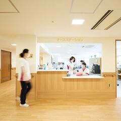 今年3月にリニューアルオープン！平日16:00までのお仕事！充実の福利厚生！/清掃スタッフの画像