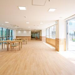 今年3月にリニューアルオープン！平日16:00までのお仕事！充実の福利厚生！/清掃スタッフの画像