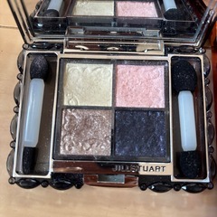 JILLSTUART、L'Oreal Paris アイシャドウの画像