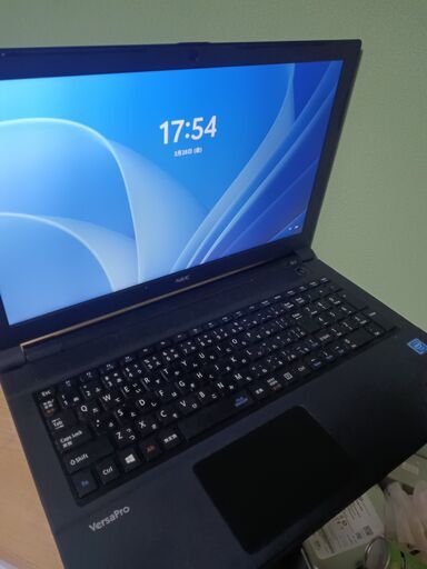 行橋市 NEC 高性能5世代Core i3搭載 高速SSD240G メモリ大容量8G 薄型