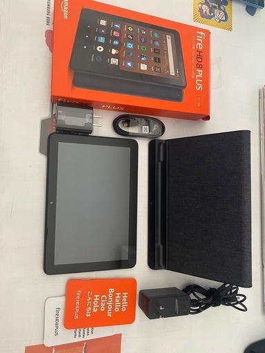 Fire HD8 Plus (10世代）＋純正ワイヤレス充電器