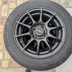 165  70R 14 タイヤホイールの画像
