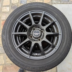 165  70R 14 タイヤホイールの画像