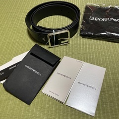 EMPORIO ARMANI新品タグ付きのベルト+未開封巾着袋‼️の画像