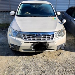 中古車 スバル フォレスタ－の画像