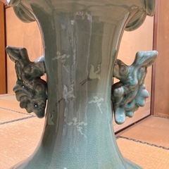 大花瓶　骨董品　透かし　網目の画像