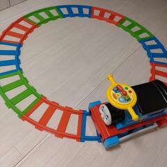 トーマスの電動乗用玩具