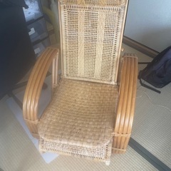 ラタン　イスの画像