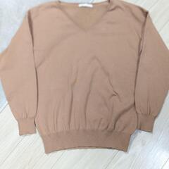 LOWRYS FARMローリーズファーム オレンジブラウン 系Vネックニットの画像