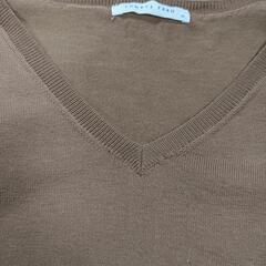 LOWRYS FARMローリーズファーム オレンジブラウン 系Vネックニットの画像